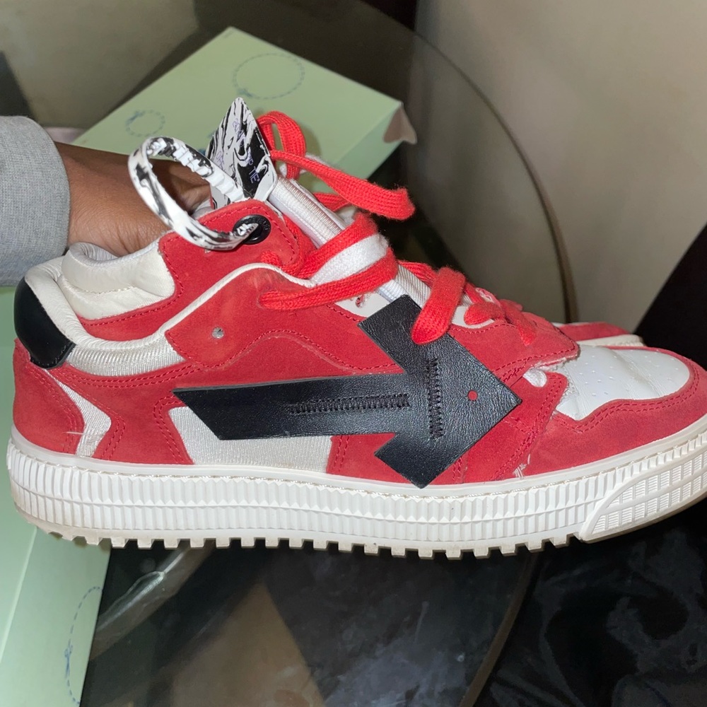 Off white sneakers size 10